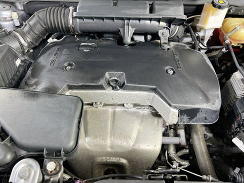 Used 2020 Buick Envision Essence AWD/4WD image 28