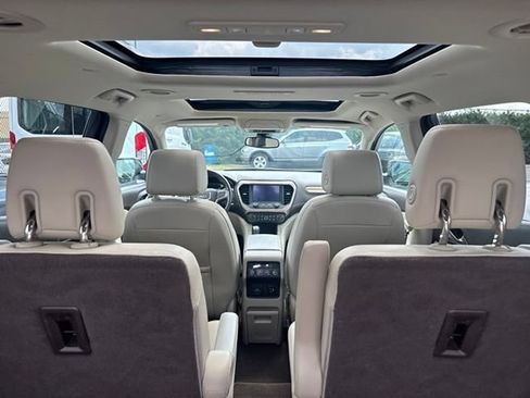 Used 2018 GMC Acadia Denali w/ Technology Package AWD/4WD image 11