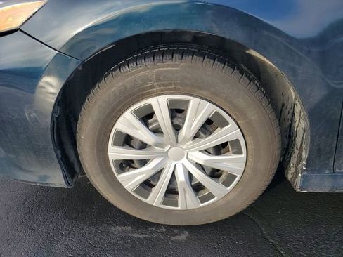 Used 2020 Toyota Camry LE image 17