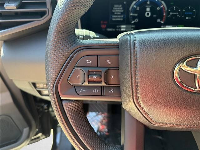 Used 2025 Toyota Tundra TRD Pro AWD/4WD image 15