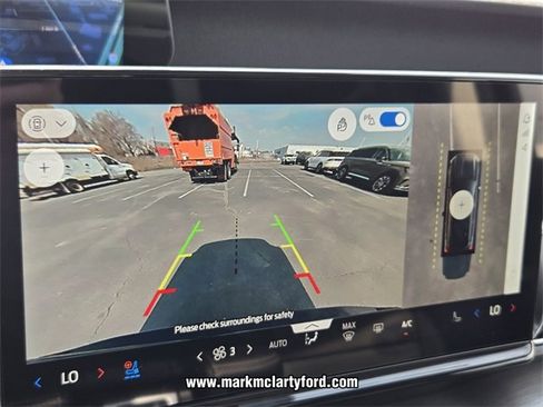 New 2026 Ford Expedition Platinum image 18