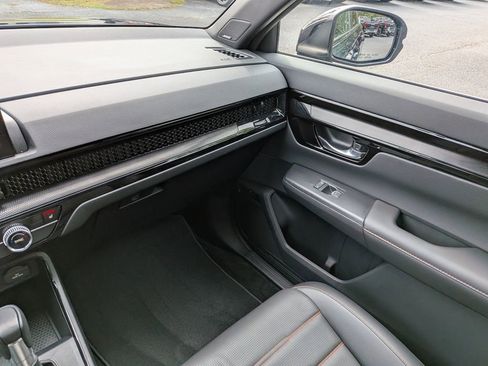 Used 2025 Honda CR-V Sport Touring image 18