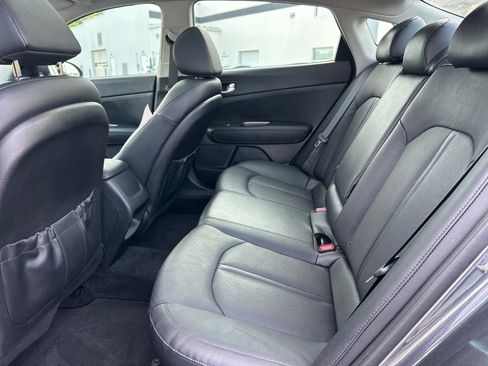 Used 2020 Kia Optima SE FWD image 9