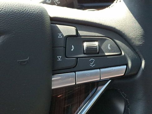 Certified 2023 Cadillac Escalade Premium Luxury w/ LPO, Floor Liner Package AWD/4WD image 29