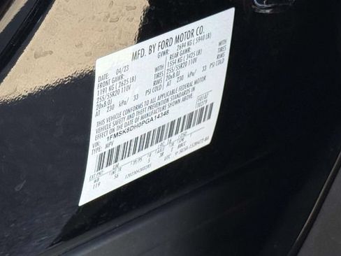 Certified 2023 Ford Explorer XLT w/ Equipment Group 202A AWD/4WD image 31