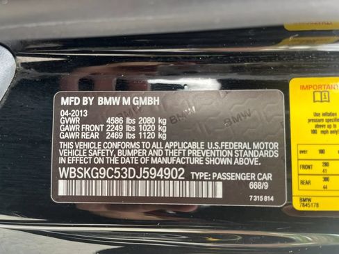 Used 2013 BMW M3 Coupe w/ Premium Pkg RWD image 31