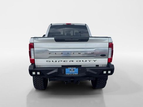 Used 2019 Ford F250 Platinum w/ Platinum Ultimate Package AWD/4WD image 5