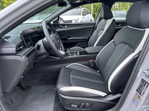 Used 2025 Kia K5 GT-Line w/ GT-Line Premium Package FWD image 14