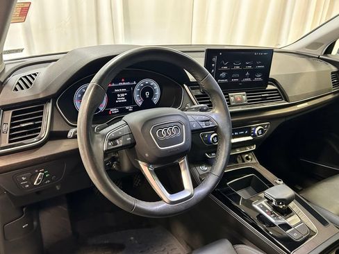 Certified 2024 Audi Q5 2.0T Premium Plus AWD/4WD image 2