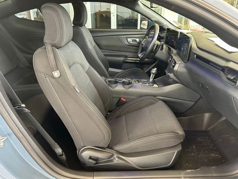 Used 2025 Ford Mustang GT RWD image 18