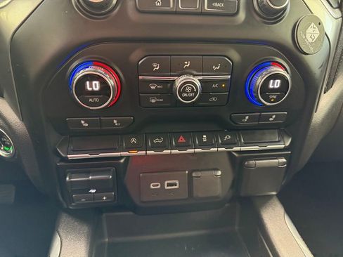 Used 2020 Chevrolet Silverado 1500 RST w/ All-Star Edition image 39