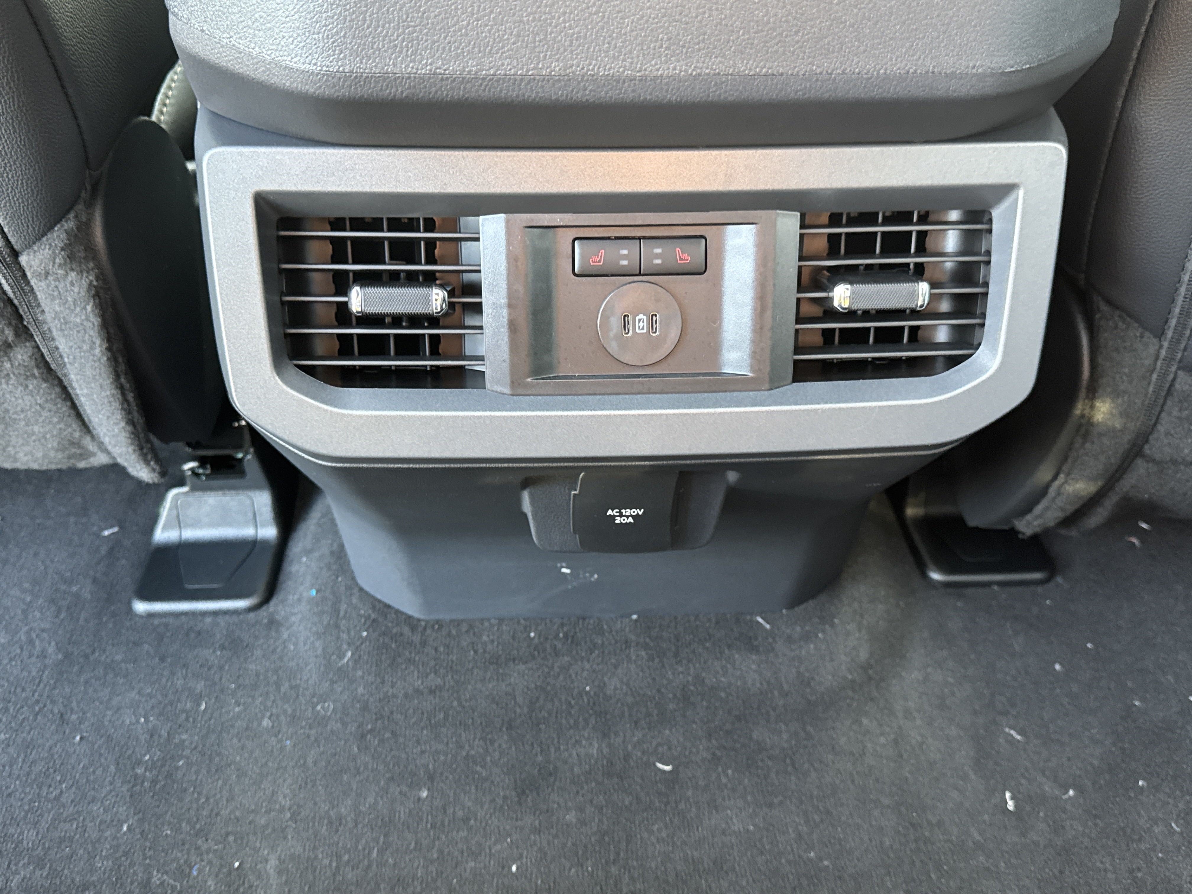 New 2025 Ford F250 Lariat w/ Lariat Ultimate Package AWD/4WD image 24