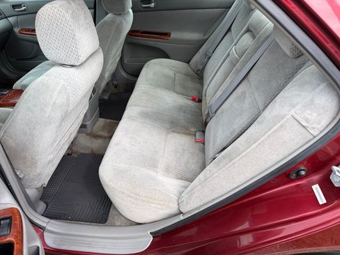 Used 2003 Toyota Camry XLE w/ Gold Pkg FWD image 13