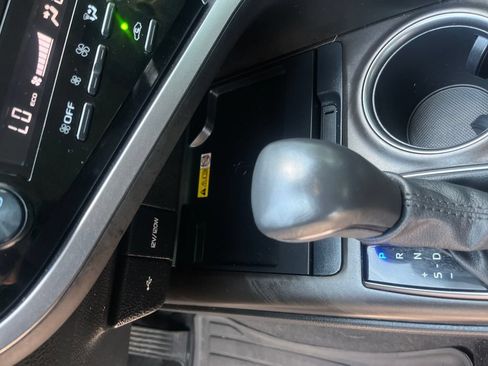 Used 2023 Toyota Camry XSE FWD image 24