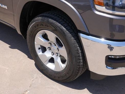Used 2025 RAM 1500 Big Horn RWD image 9