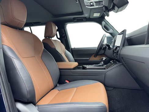 Used 2025 Lexus GX 550 image 19