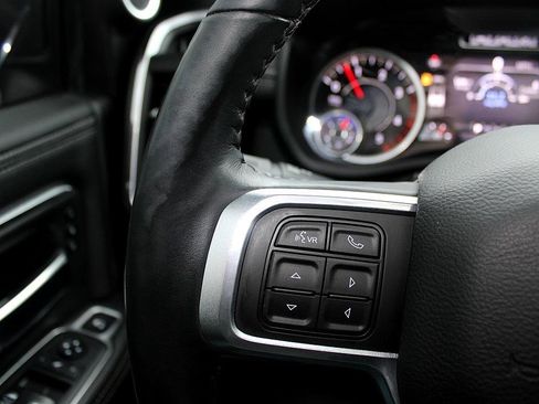 Used 2019 RAM 2500 Laramie image 8