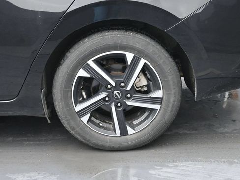 Used 2024 Nissan Sentra SV FWD image 13