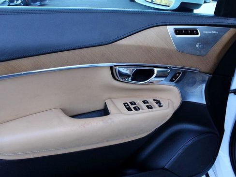 Used 2016 Volvo XC90 T6 image 35