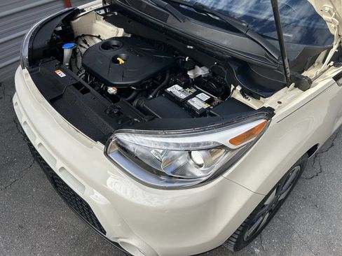 Used 2016 Kia Soul ! w/ Premium Package image 18