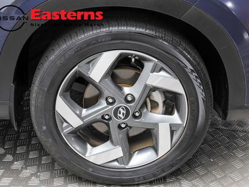 Used 2023 Hyundai Venue Limited image 48