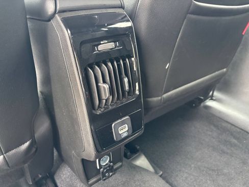 Used 2025 Jeep Compass Trailhawk AWD/4WD image 23