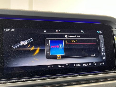 Used 2024 Mercedes-Benz G 550 image 18