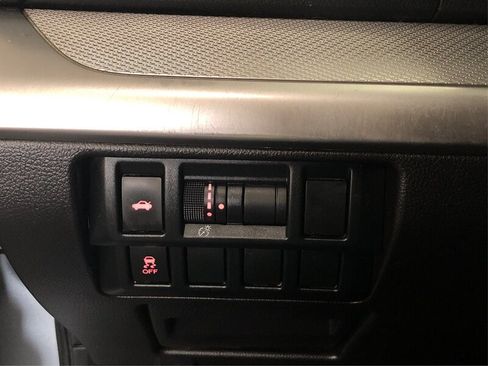 Used 2016 Subaru Legacy 2.5i image 22