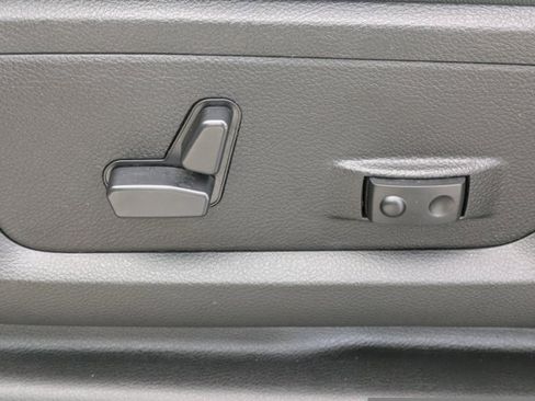 Certified 2024 RAM 3500 Big Horn image 17