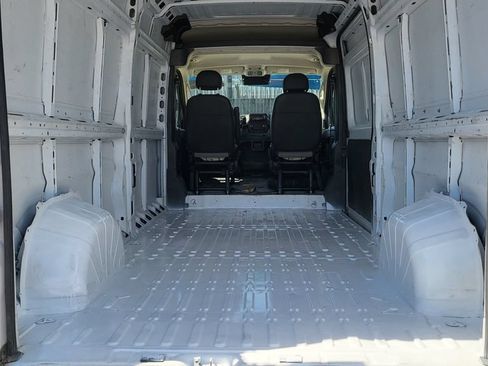 Used 2023 RAM ProMaster 2500 FWD image 14