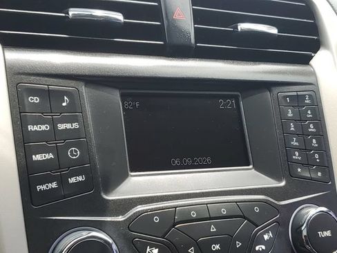 Used 2015 Ford Fusion SE w/ Equipment Group 202A FWD image 16