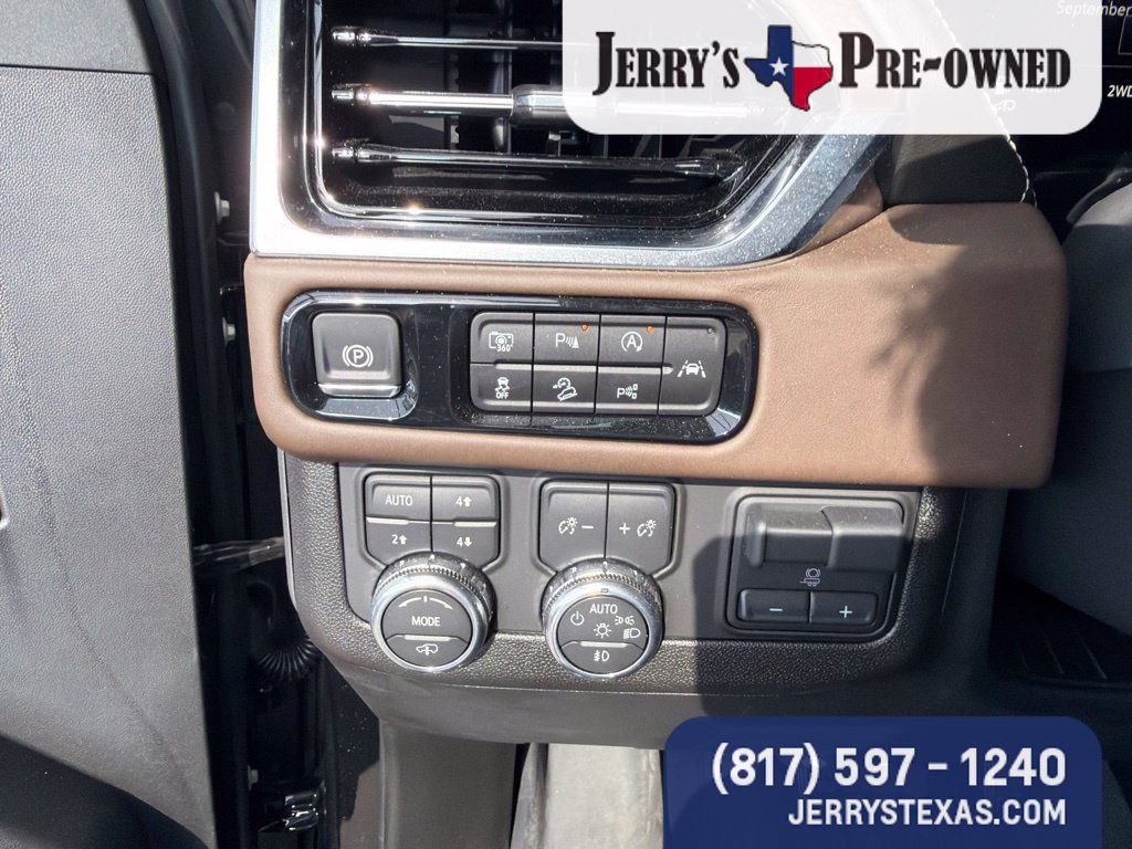 Used 2026 GMC Yukon Denali Ultimate AWD/4WD image 14