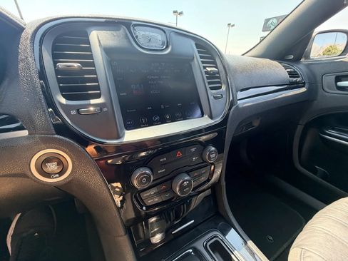 Used 2019 Chrysler 300 S AWD/4WD image 16