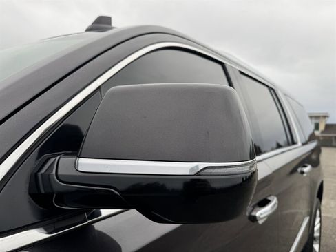 Used 2016 Cadillac Escalade ESV Platinum image 11