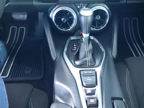 Used 2019 Chevrolet Camaro LT w/ Technology Package RWD image 19