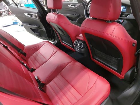 New 2025 Alfa Romeo Giulia w/ Veloce Package Rwd image 11