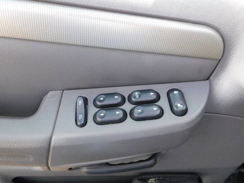 Used 2003 Ford Explorer Sport XLT image 16