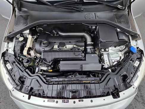 Used 2015 Volvo V60 T5 Premier image 31