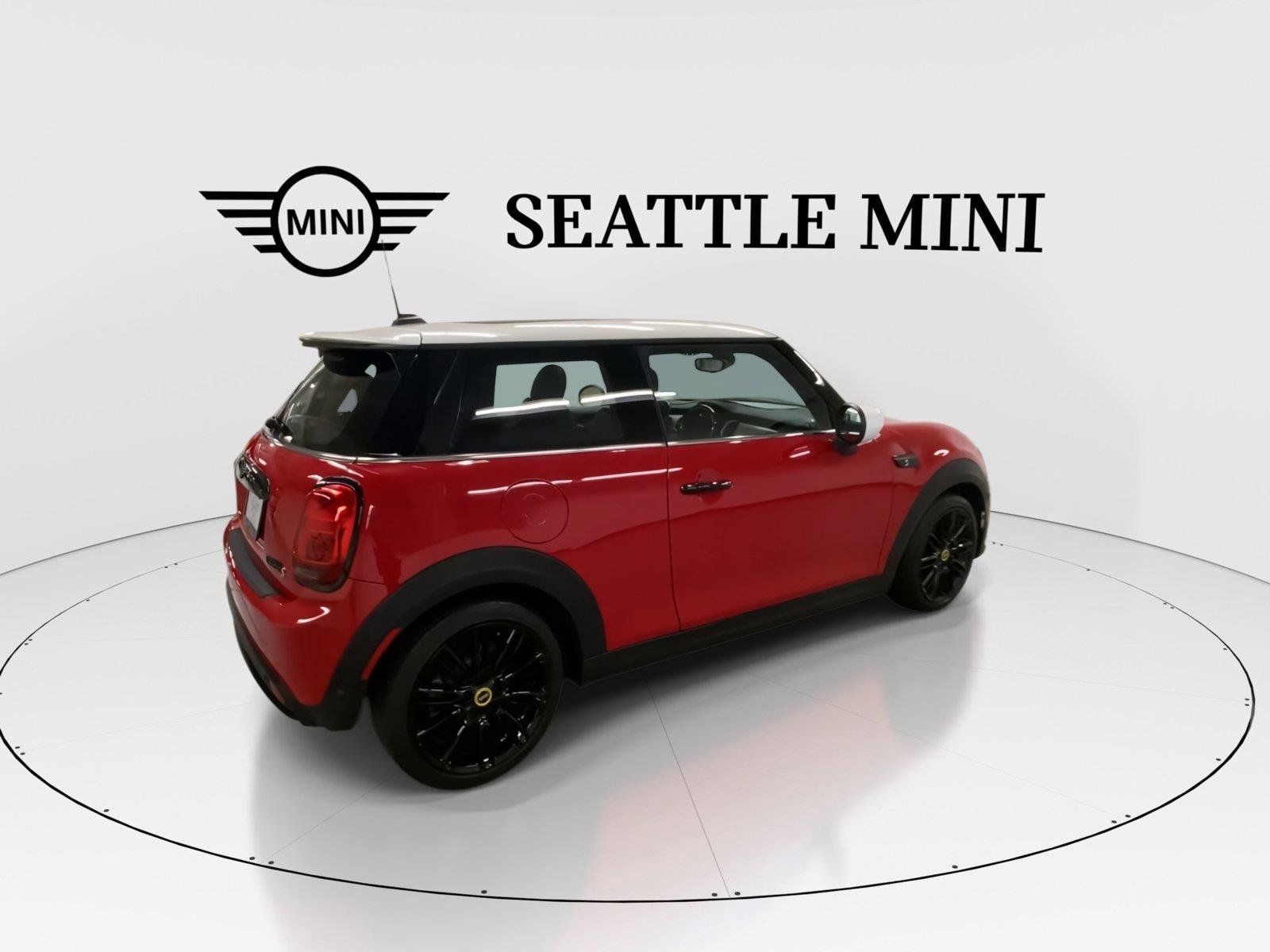 Used 2023 MINI Cooper SE FWD image 11