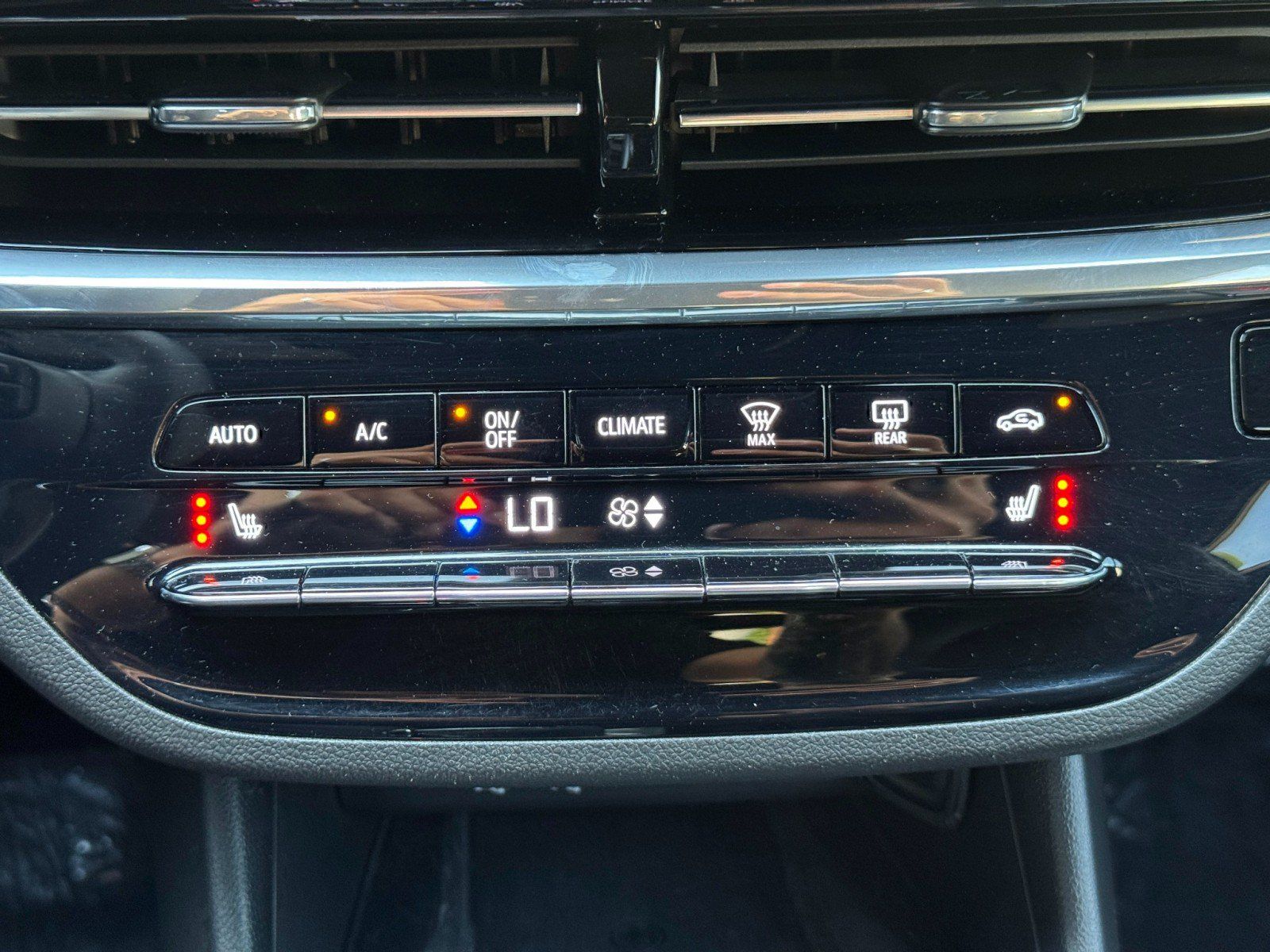 Used 2024 Buick Envista Avenir FWD image 27