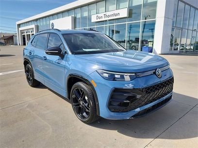 New 2025 Volkswagen Tiguan SE R-Line