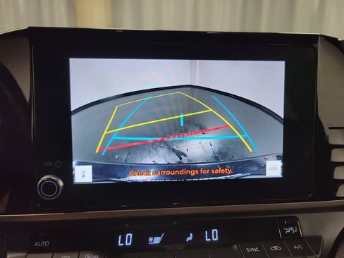 Used 2025 Toyota Camry SE FWD image 21