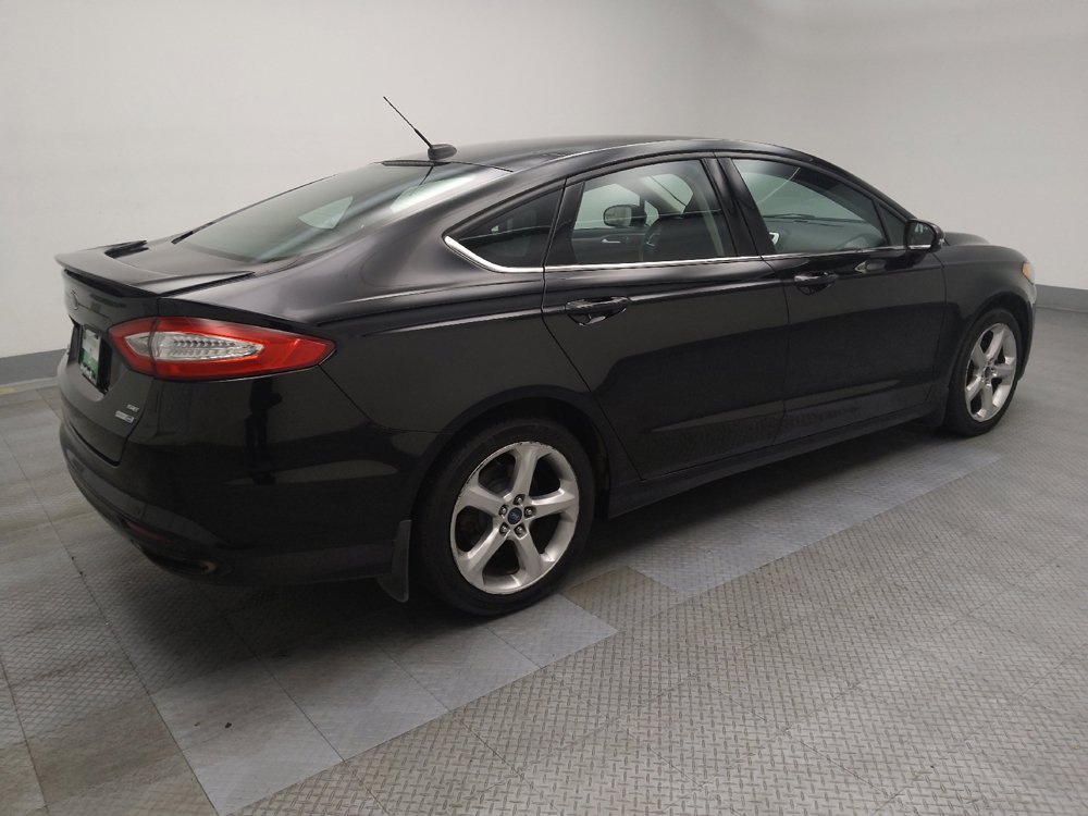 Used 2016 Ford Fusion SE AWD/4WD image 10