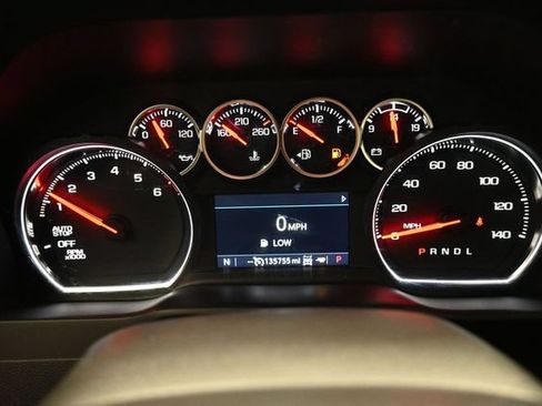 Used 2021 Chevrolet Silverado 1500 Custom w/ Safety Confidence Package AWD/4WD image 5