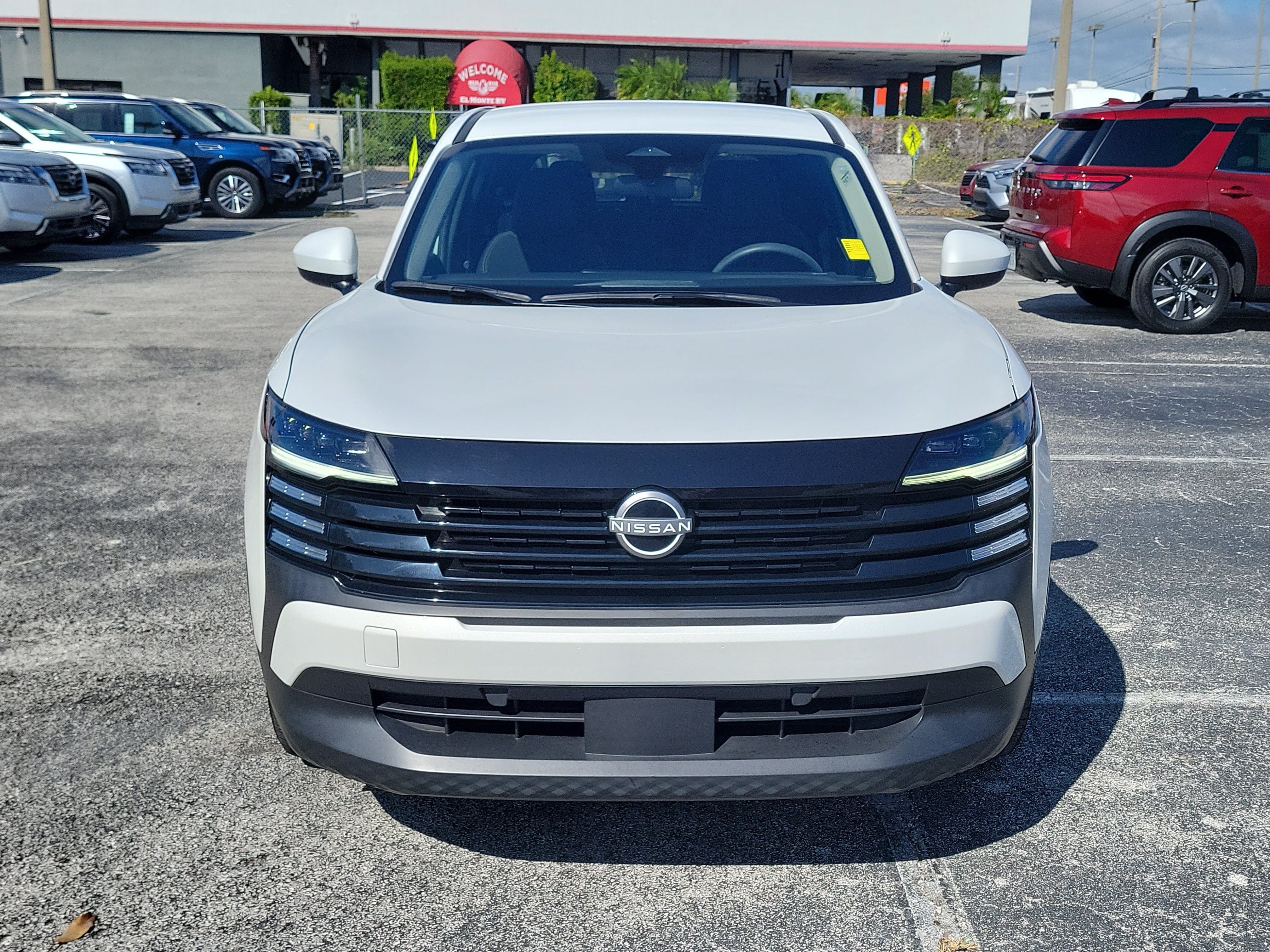 Certified 2025 Nissan Kicks SV FWD image 2