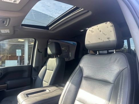 Used 2020 Chevrolet Silverado 1500 LT Trail Boss AWD/4WD image 13
