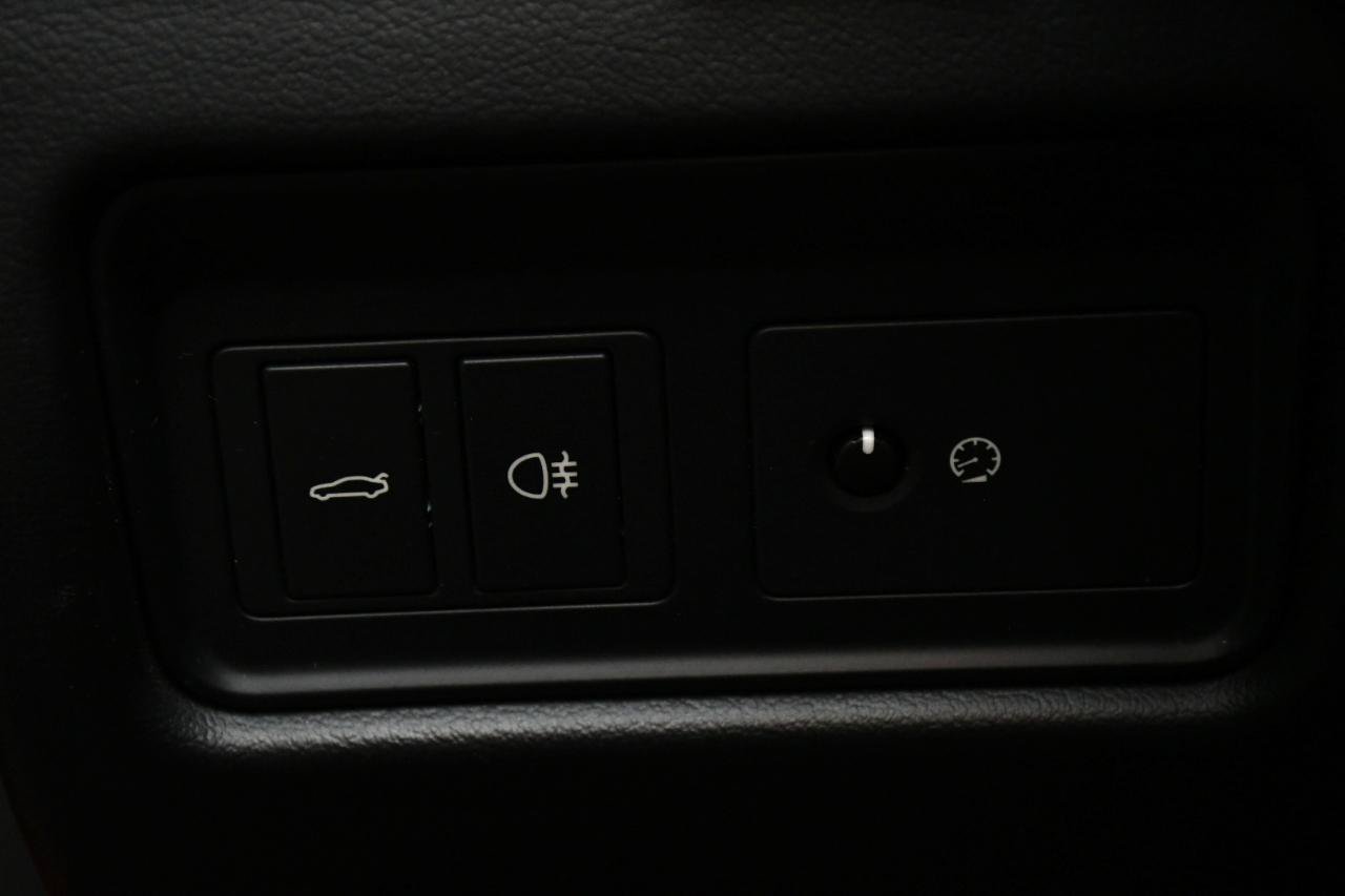 Used 2016 Jaguar F-TYPE R AWD/4WD image 26