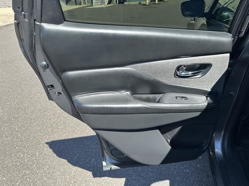 Used 2021 Nissan Murano SV AWD/4WD image 13
