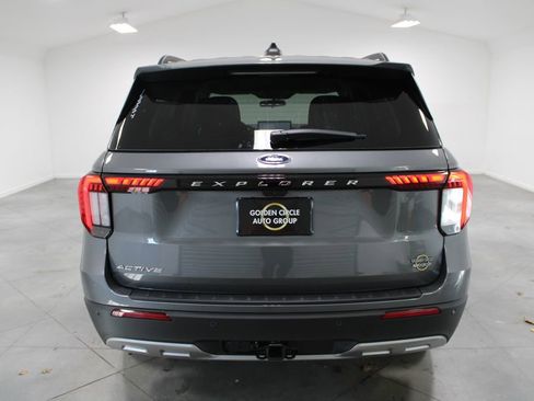 New 2026 Ford Explorer Active w/ Active Comfort Package image 7