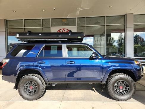 Used 2024 Toyota 4Runner TRD Off-Road Premium w/ TRD Black Wheel Package (TMS) AWD/4WD image 3